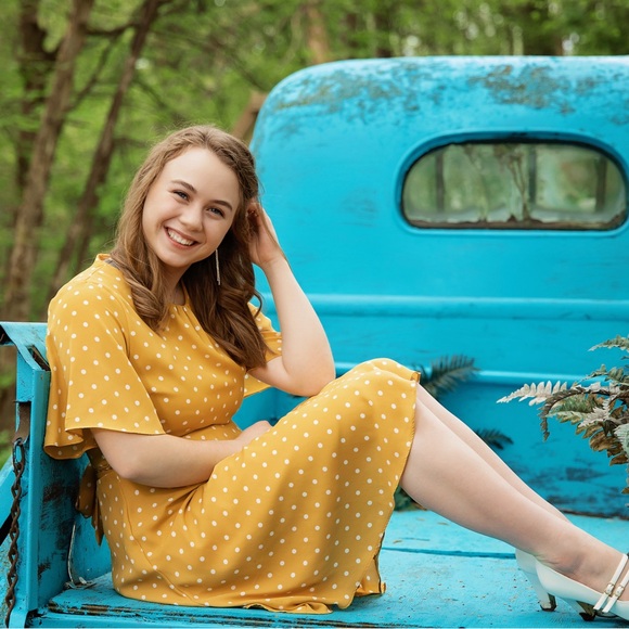 Meet your Posher, Juliana - Picture 9 of 12